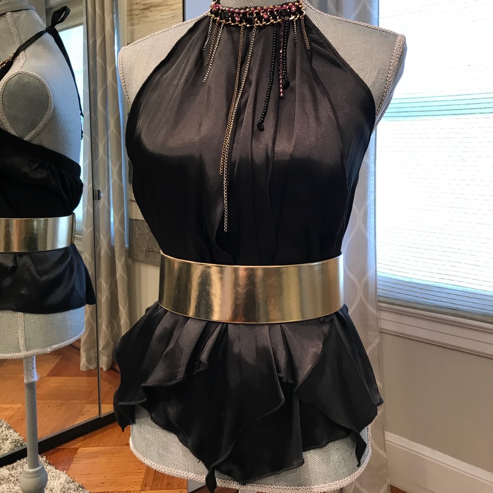 Black top (BELT NOT INCLUDED)